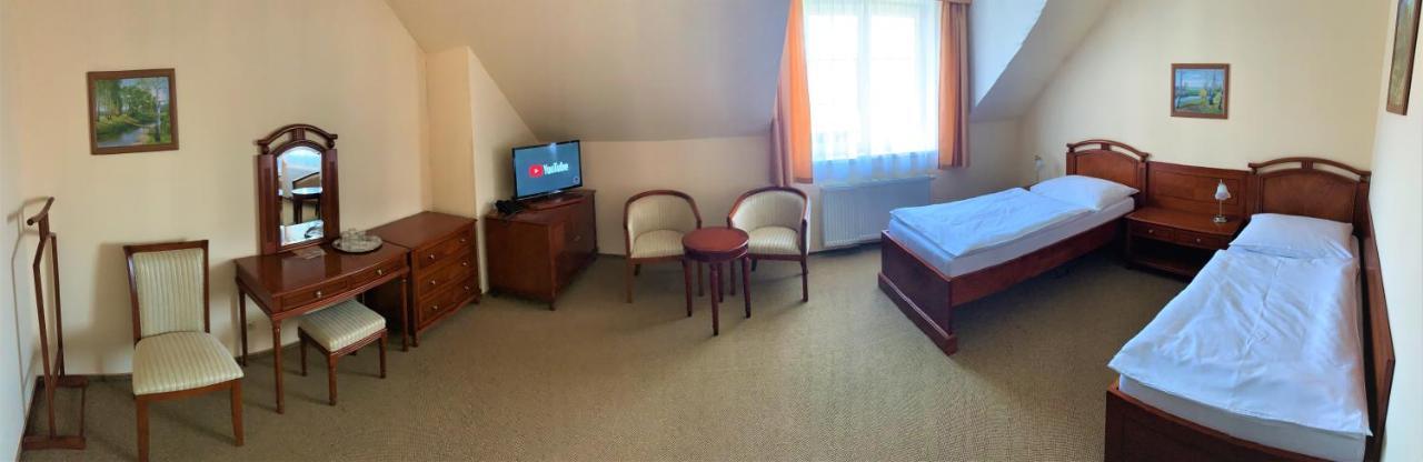 Hotel Bily Beranek Kralovice Kralovice  Ngoại thất bức ảnh