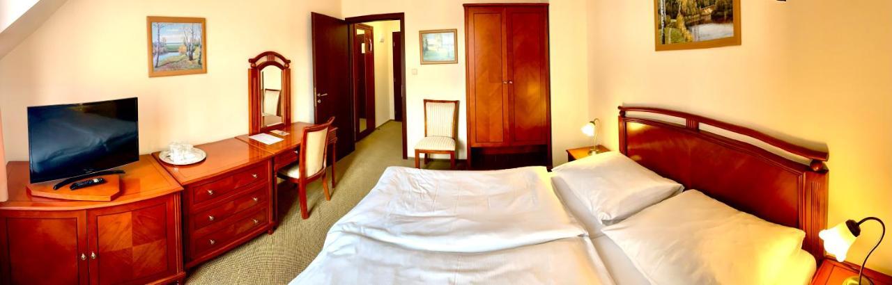 Hotel Bily Beranek Kralovice Kralovice  Ngoại thất bức ảnh